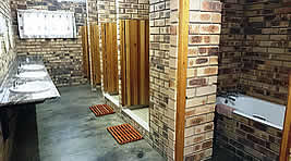 Sparkling clean ablution facilities at New Frontier Backpackers in Nelspruit